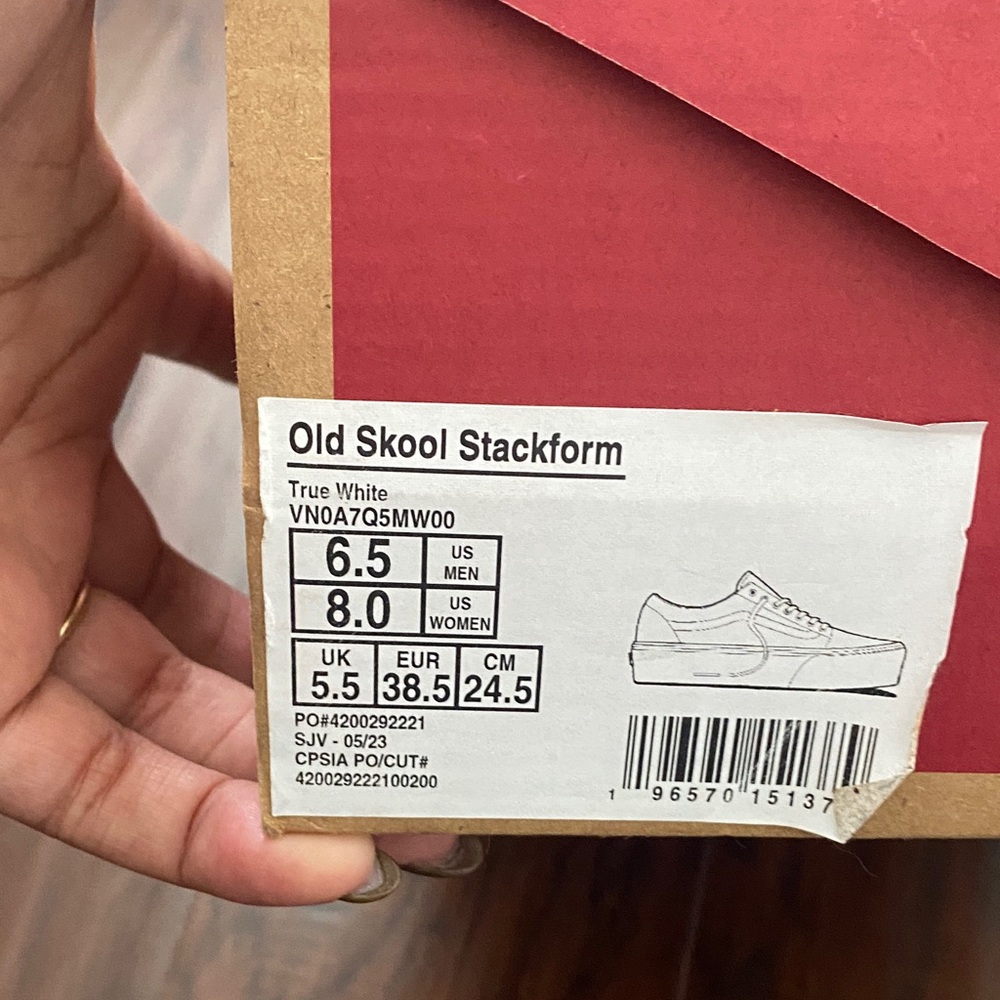 Vans All-White Low-Top Sneakers - Picture 11 of 11